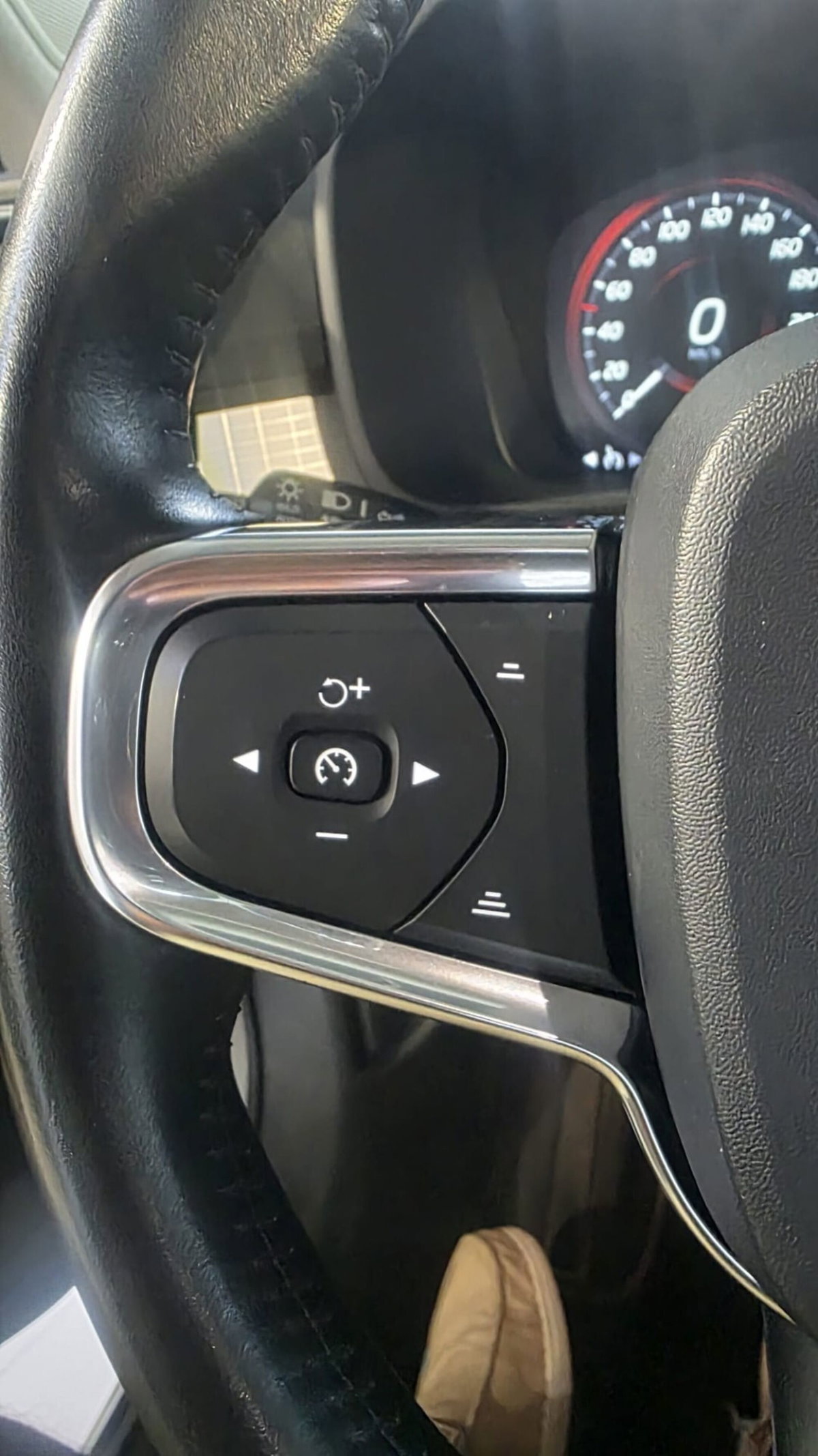 Volvo XC40 D3 Momentum (18)