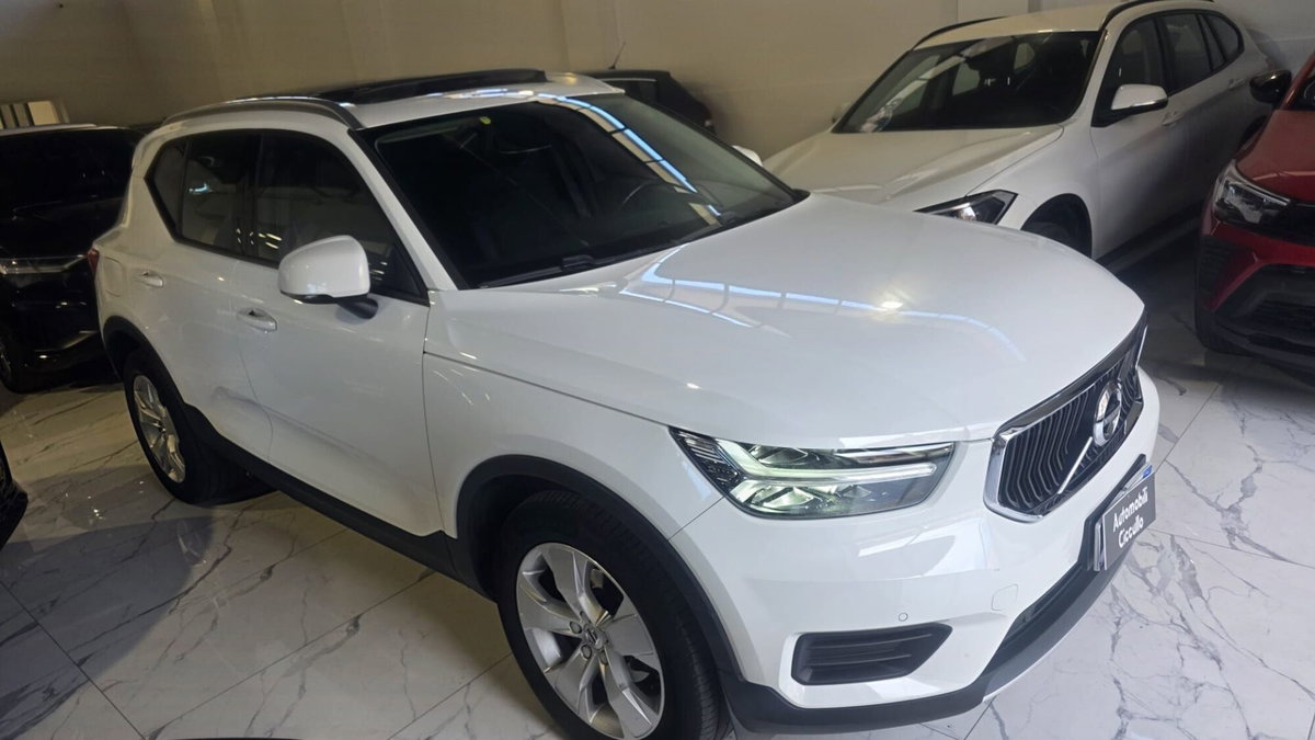 Volvo XC40 D3 Momentum (6)