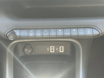 Jeep Avenger 1.2 turbo Longitude fwd 100cv (13)