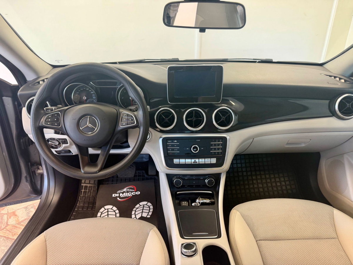 Mercedes-Benz CLA 200 d Executive (12)