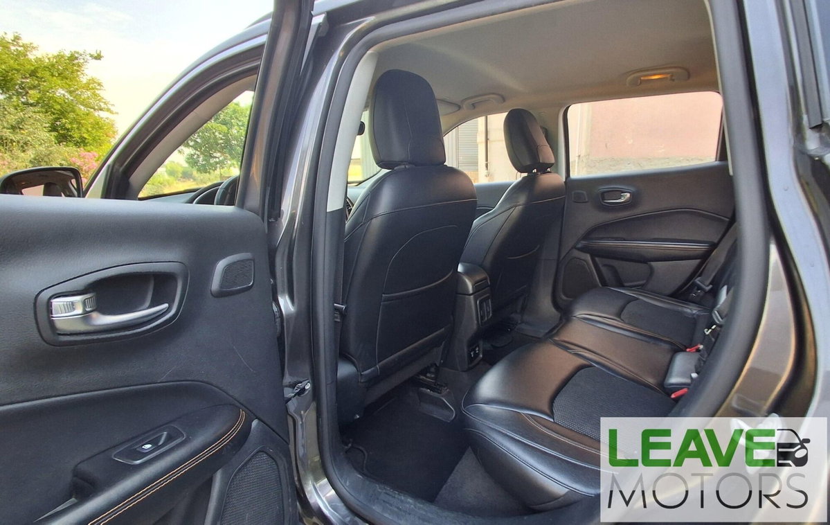 Jeep Compass 2.0 Multijet II aut. 4WD Opening Edition (17)