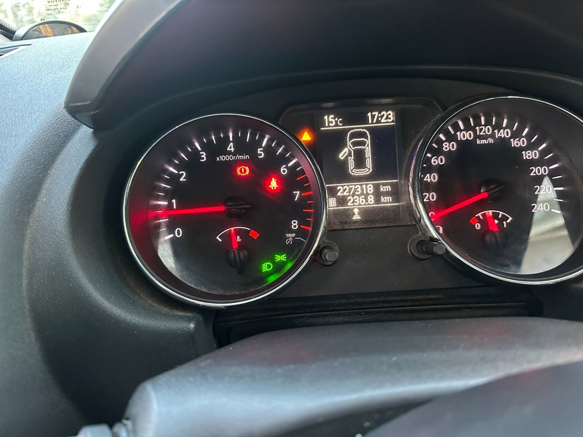 Nissan Qashqai 1.6 16V GPL Eco Acenta (16)