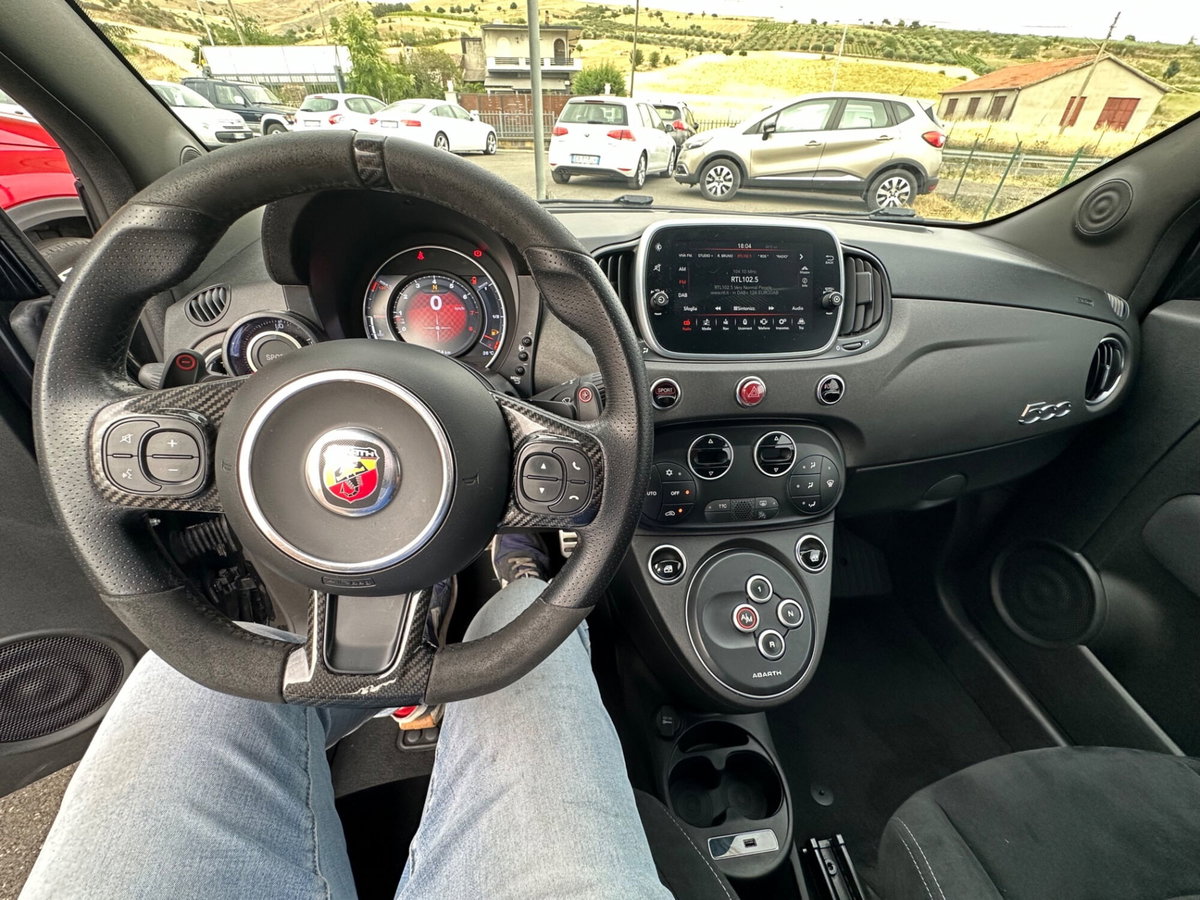 Abarth 595 595 1.4 Turbo T-Jet 180 CV Competizione (7)