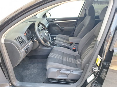 Volkswagen Golf 1.9 TDI DPF 5p. United BlueMotion (15)