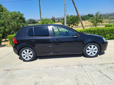 Volkswagen Golf 1.9 TDI DPF 5p. United BlueMotion (4)
