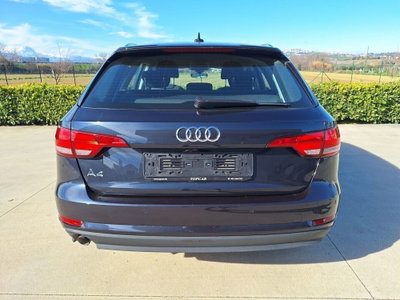 Audi A4 Avant 2.0 TDI 150 CV (9)