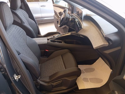 Peugeot 3008 1.2 hybrid Allure Business 145cv e-dcs6 (13)