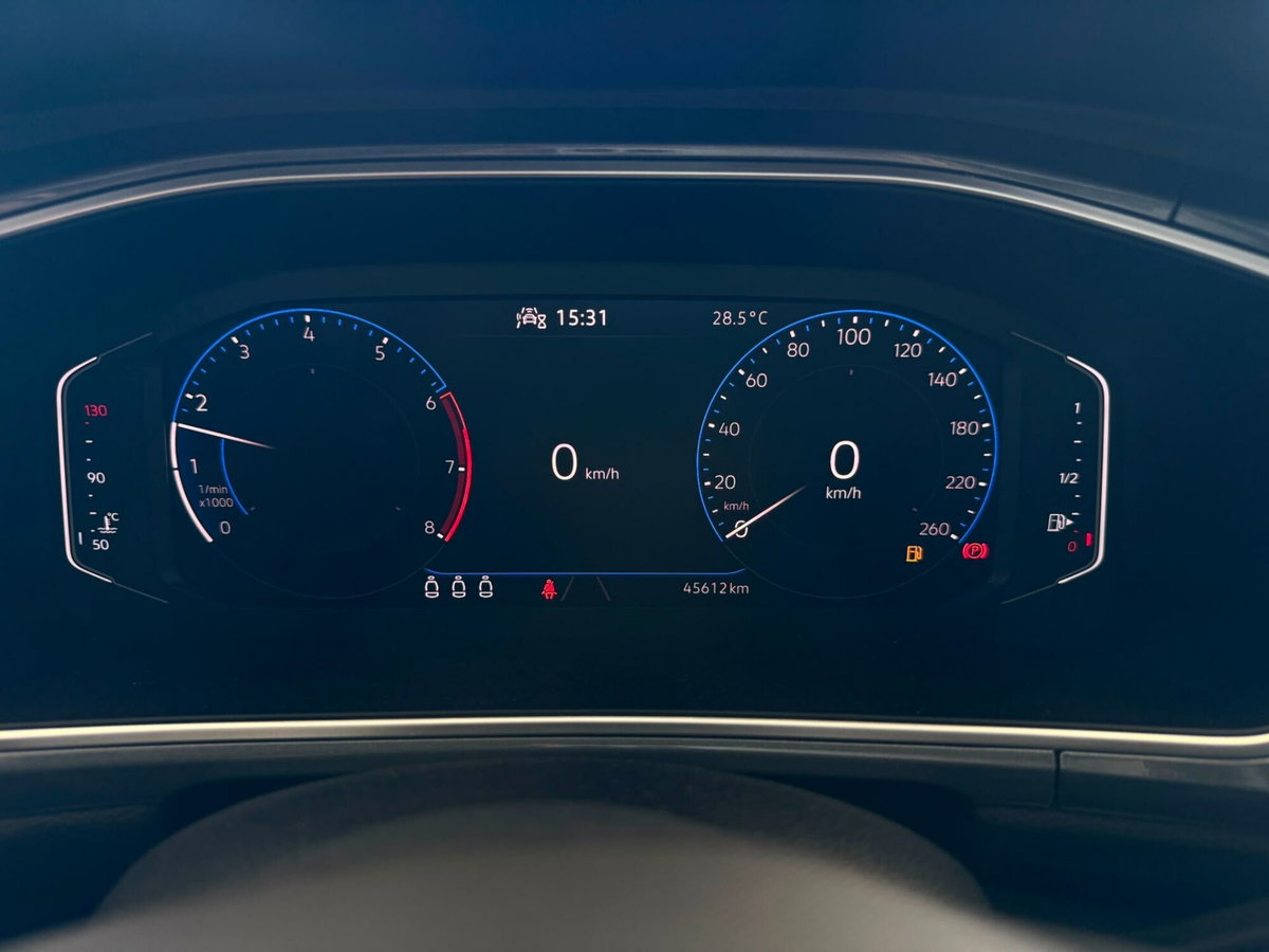 Volkswagen T-Roc 1.0 TSI Style (9)