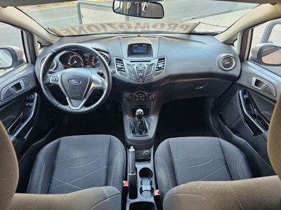 Ford Fiesta 1.5 TDCi 75CV 5 porte Titanium (9)
