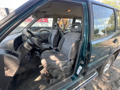 Nissan Terrano II 2.7 turbodiesel 5 porte SE (10)