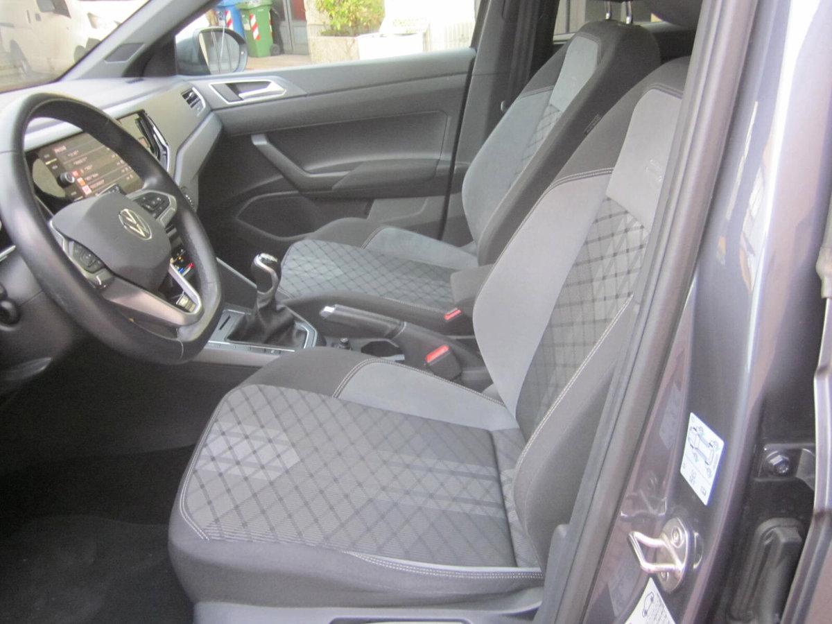 Volkswagen Taigo 1.0 TSI 110 CV DSG R-Line (11)