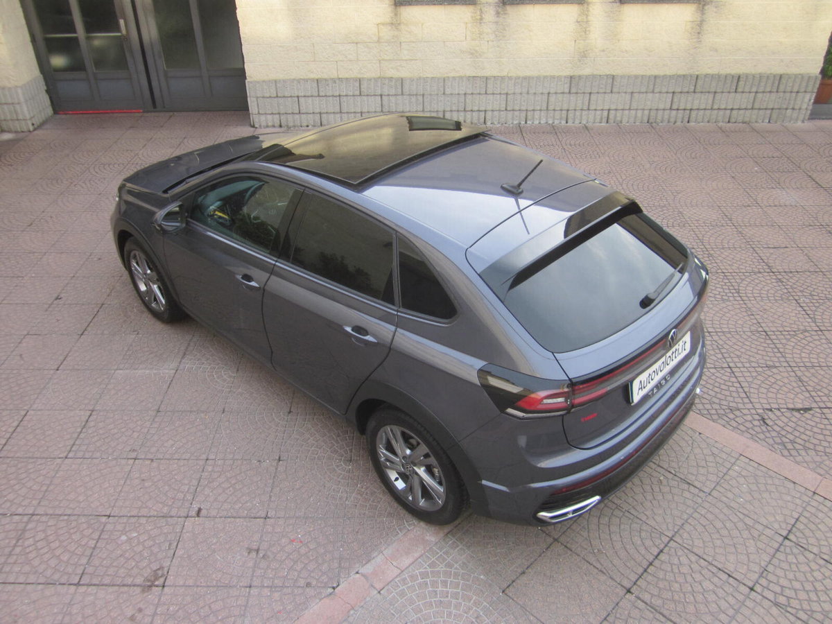 Volkswagen Taigo 1.0 TSI 110 CV DSG R-Line (6)
