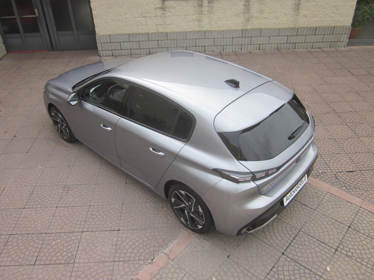 Peugeot 308 PureTech Turbo 130 S&S Allure Pack (10)