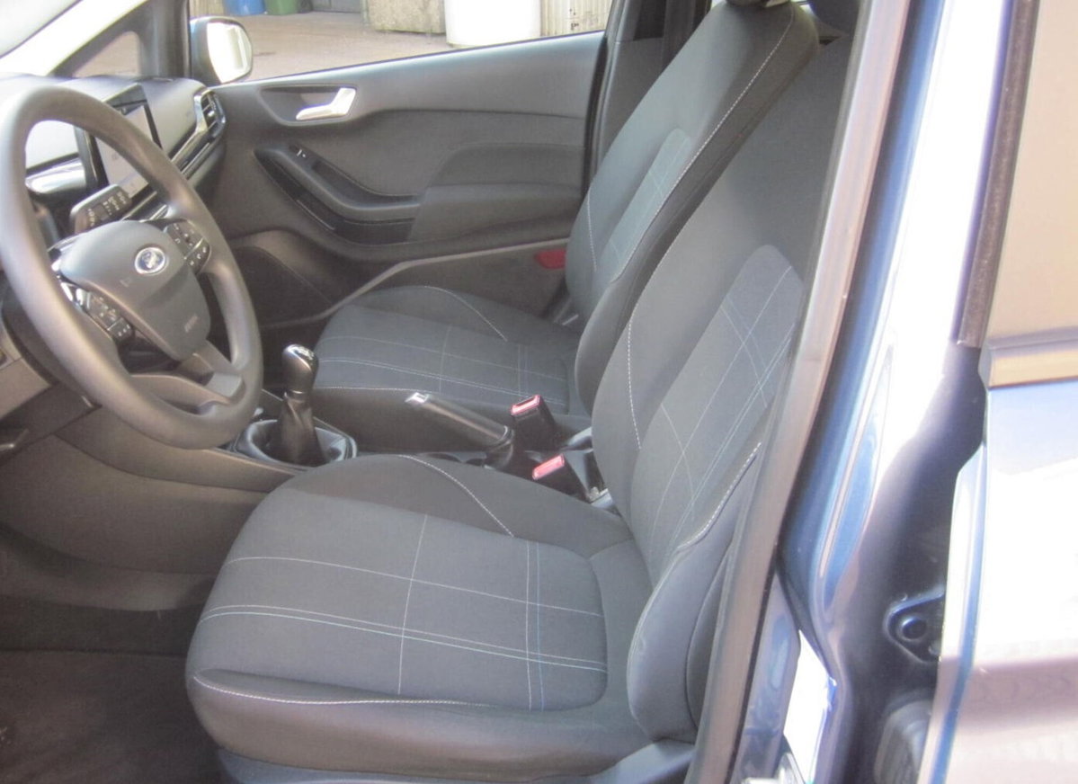 Ford Fiesta 1.1 75 CV GPL 5 porte (11)