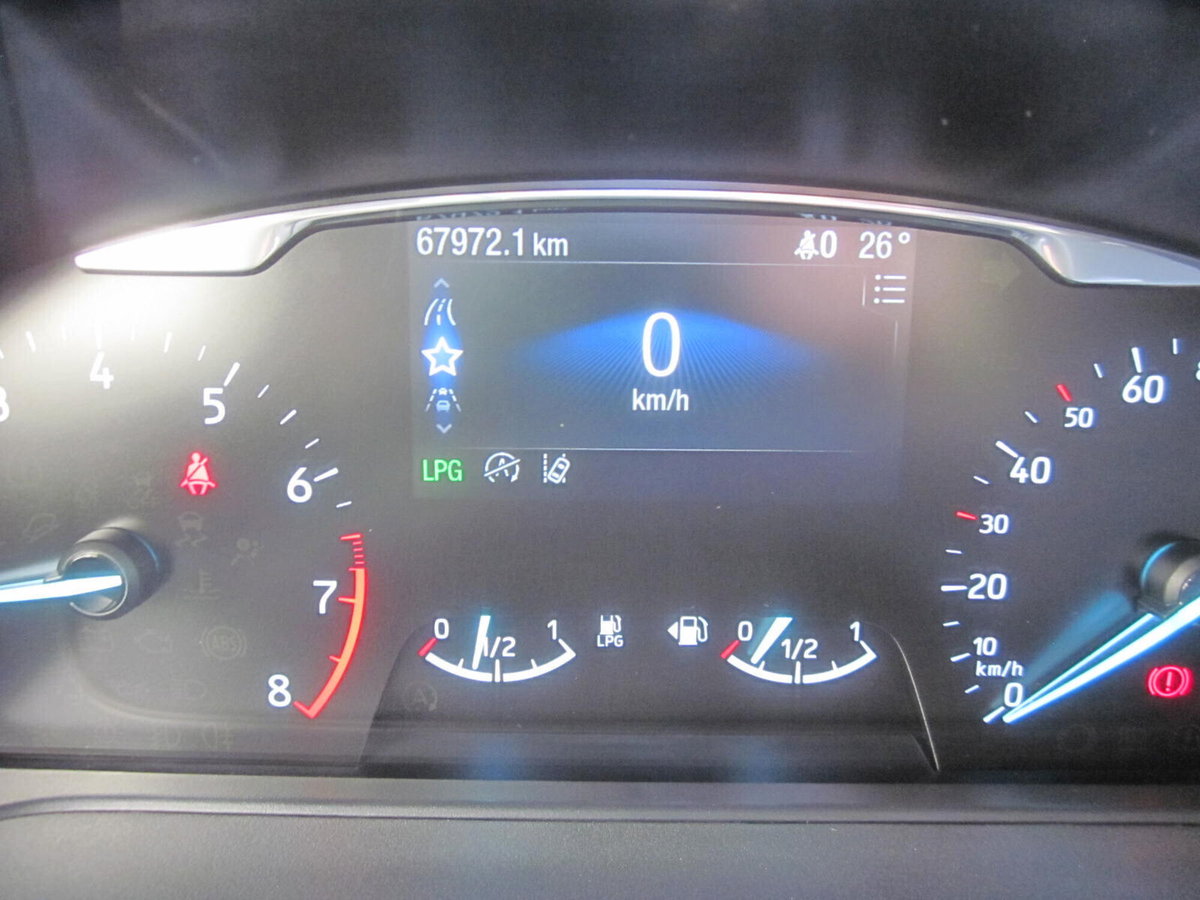 Ford Fiesta 1.1 75 CV GPL 5 porte (15)