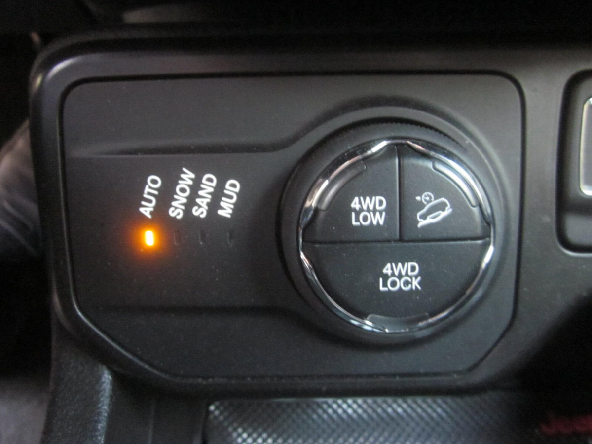 Jeep Renegade 2.0 Mjt 140CV 4WD Active Drive Low S (13)
