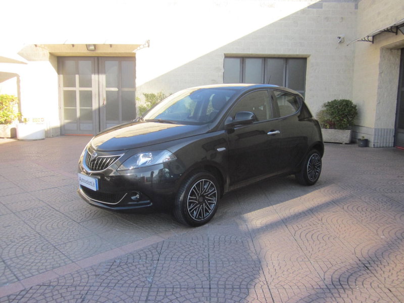 Lancia Ypsilon 1.0 FireFly 5 porte S&S Hybrid Gold Plus
