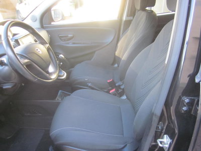 Lancia Ypsilon 1.0 FireFly 5 porte S&S Hybrid Gold Plus (10)