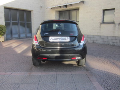 Lancia Ypsilon 1.0 FireFly 5 porte S&S Hybrid Gold Plus (6)