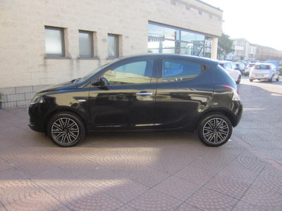 Lancia Ypsilon 1.0 FireFly 5 porte S&S Hybrid Gold Plus (8)
