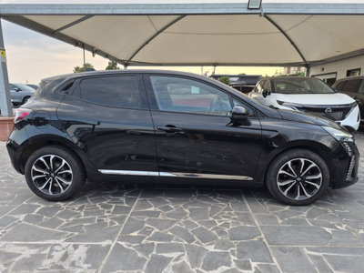 Renault Clio TCe 90 CV 5 porte Techno (4)