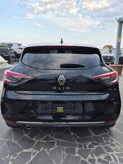 Renault Clio TCe 90 CV 5 porte Techno (7)