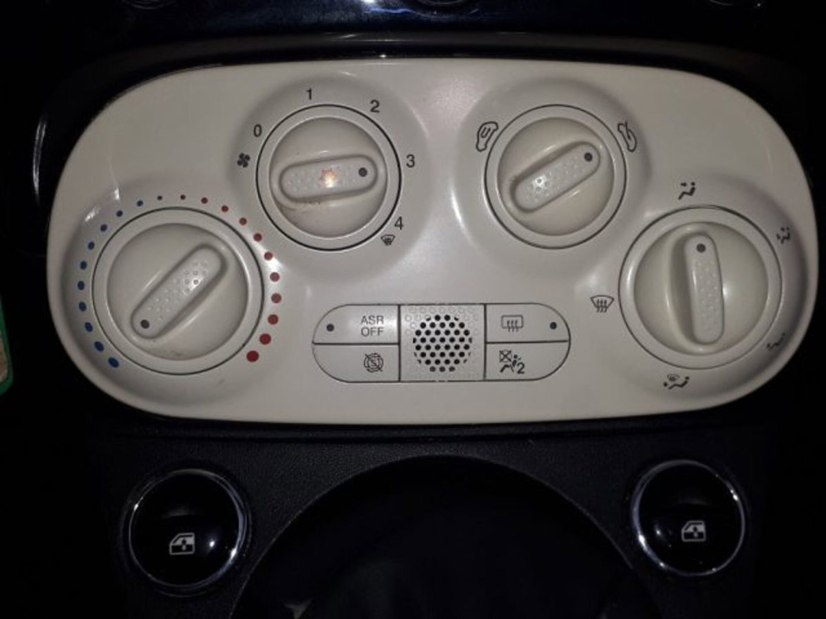Fiat 500C Cabrio 1.0 Hybrid Lounge (10)