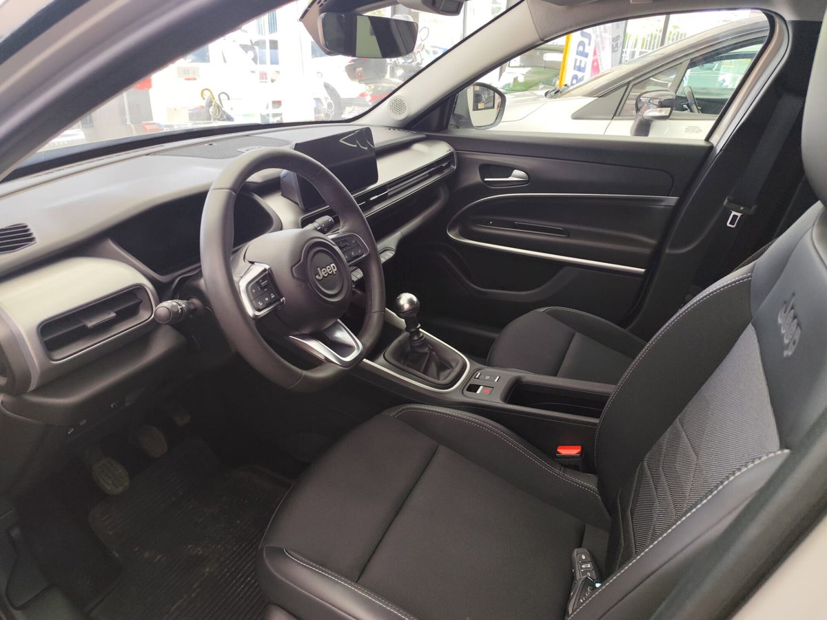 Jeep Avenger 1.2 turbo Summit fwd 100cv (8)