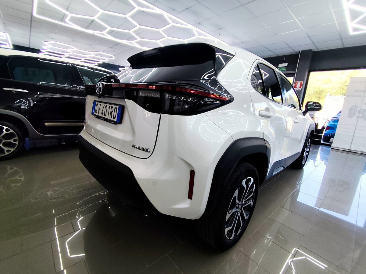 Toyota Yaris Cross 1.5 Hybrid 5p. E-CVT Lounge (14)