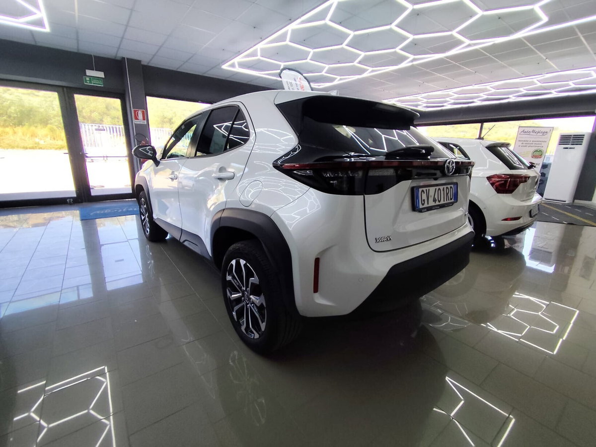 Toyota Yaris Cross 1.5 Hybrid 5p. E-CVT Lounge (15)