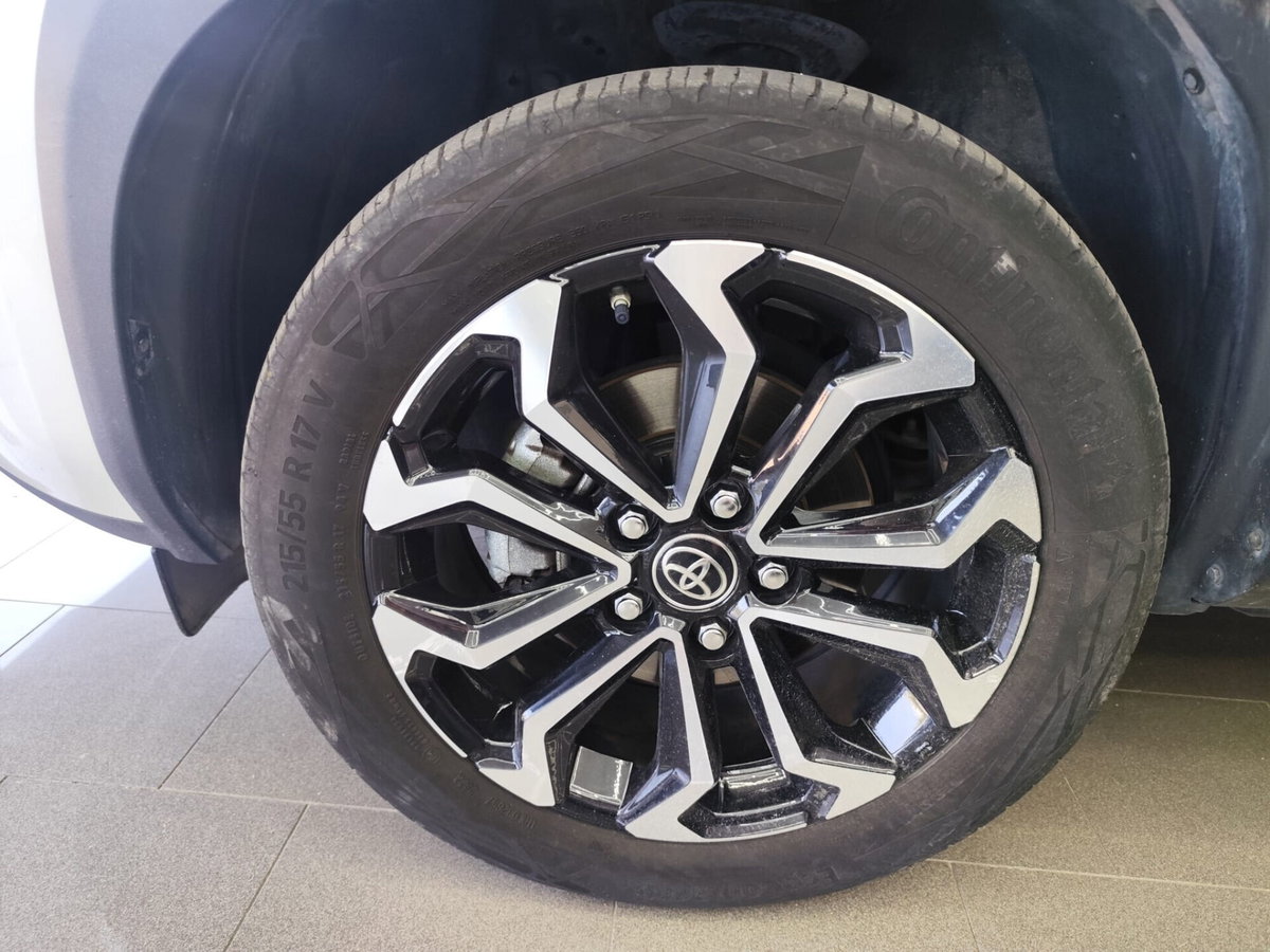 Toyota Yaris Cross 1.5 Hybrid 5p. E-CVT Lounge (16)