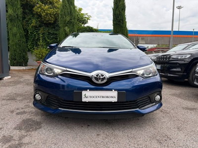 Toyota Auris 1.2 Turbo CVT Lounge (2)