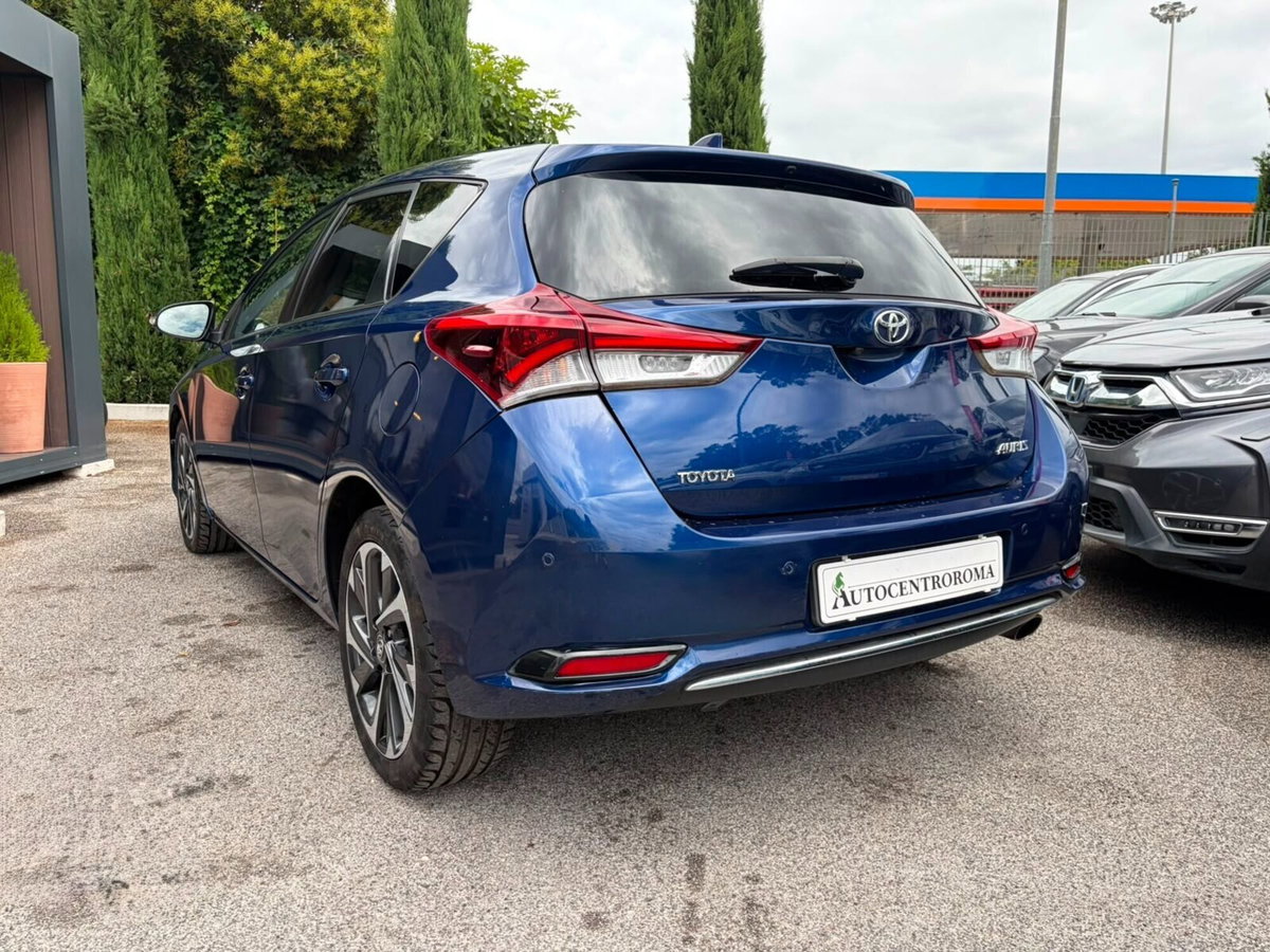 Toyota Auris 1.2 Turbo CVT Lounge (4)