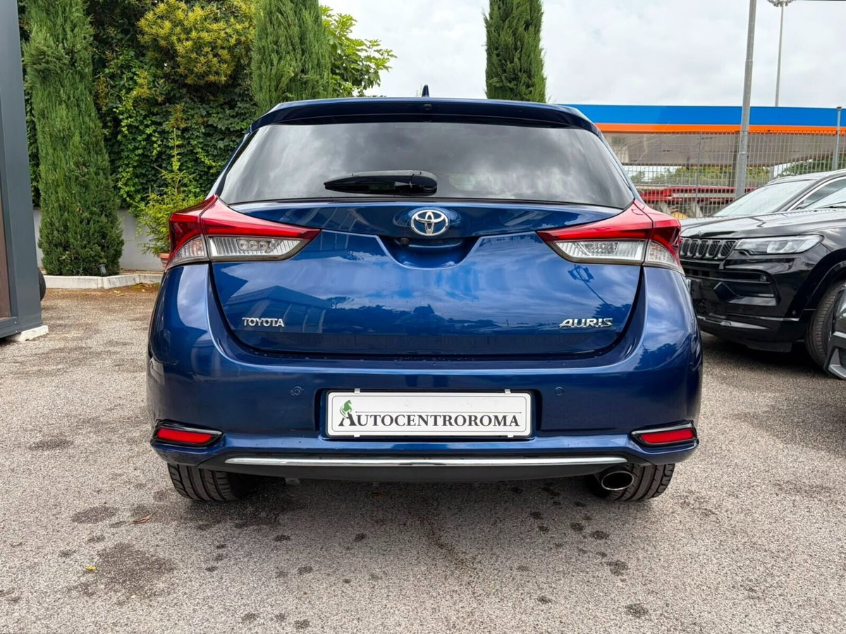 Toyota Auris 1.2 Turbo CVT Lounge (5)