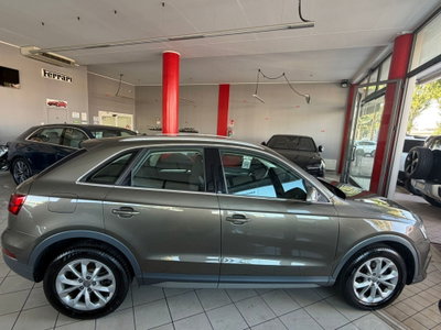 Audi Q3 2.0 TDI 150 CV (7)