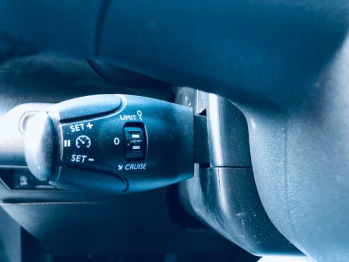 Citroen Berlingo Furgone BlueHDi 100 S&S Van 3 posti Club L1 (12)