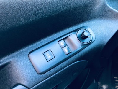 Citroen Berlingo Furgone BlueHDi 100 Van 3 posti Club L1 (14)