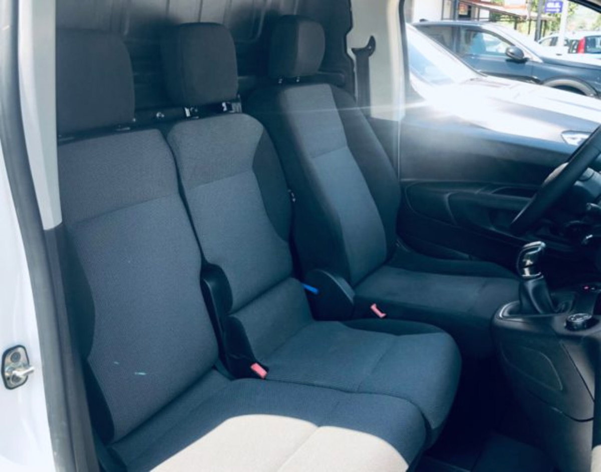 Citroen Berlingo Furgone BlueHDi 100 S&S Van 3 posti Club L1 (18)