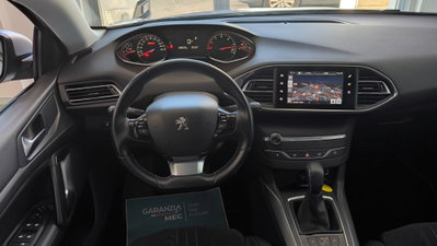 Peugeot 308 BlueHDi 120 S&S EAT6 Allure (20)