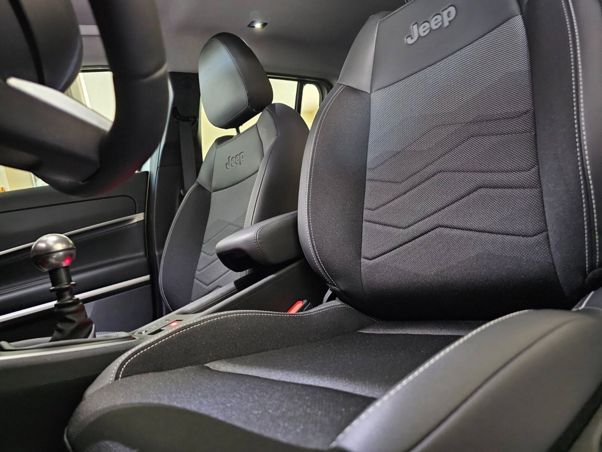 Jeep Avenger 1.2 turbo Summit fwd 100cv (11)