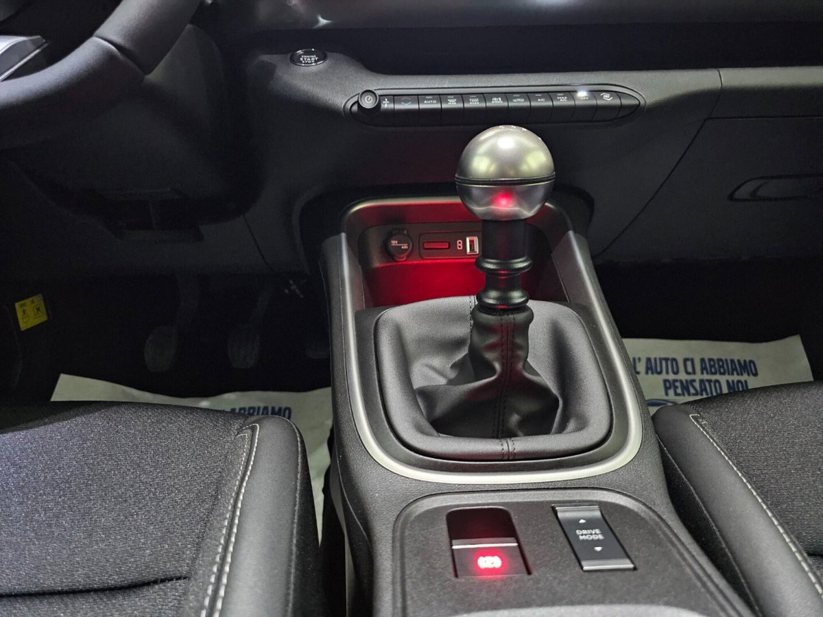 Jeep Avenger 1.2 turbo Summit fwd 100cv (14)