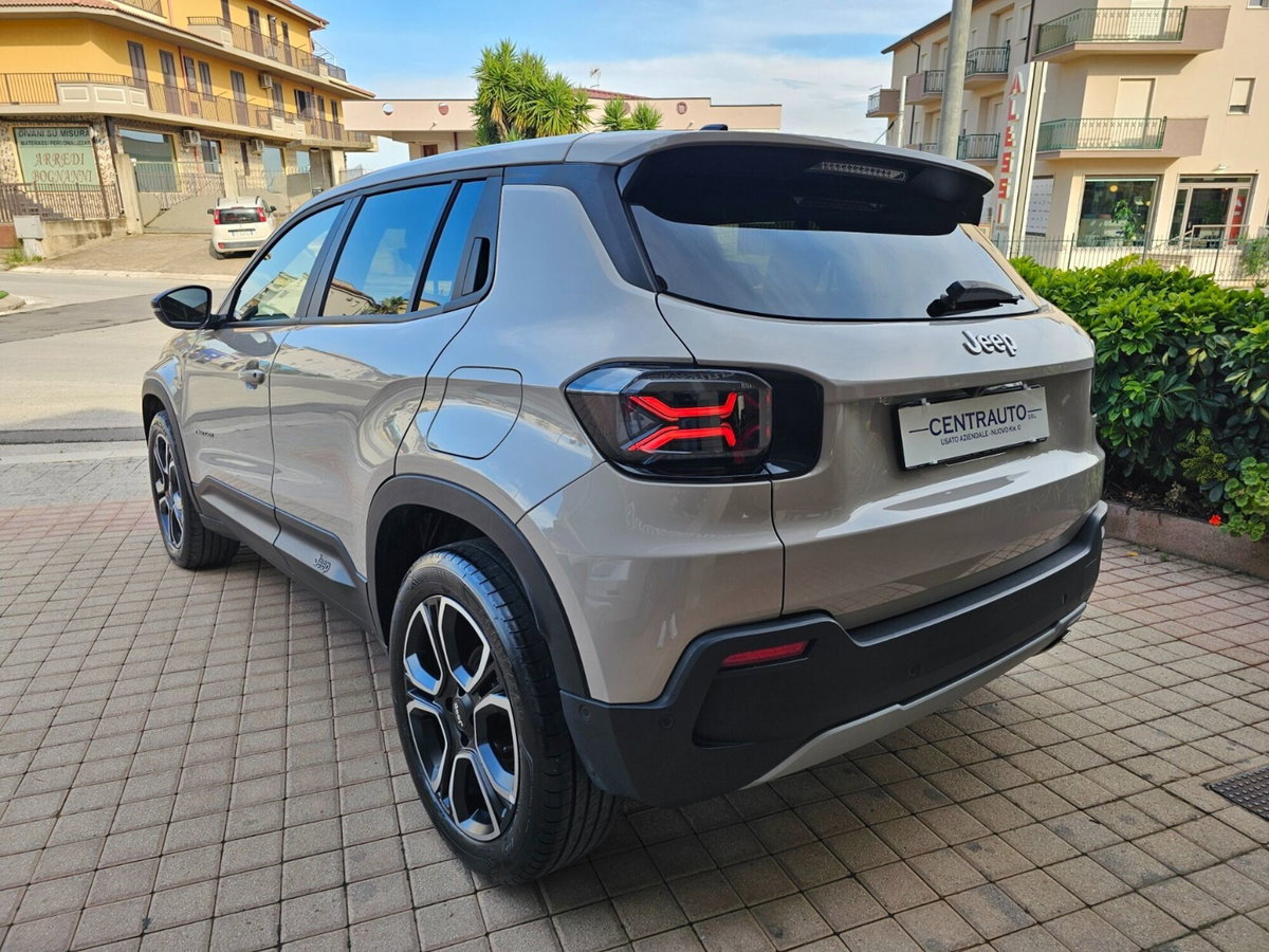 Jeep Avenger 1.2 turbo Summit fwd 100cv (4)
