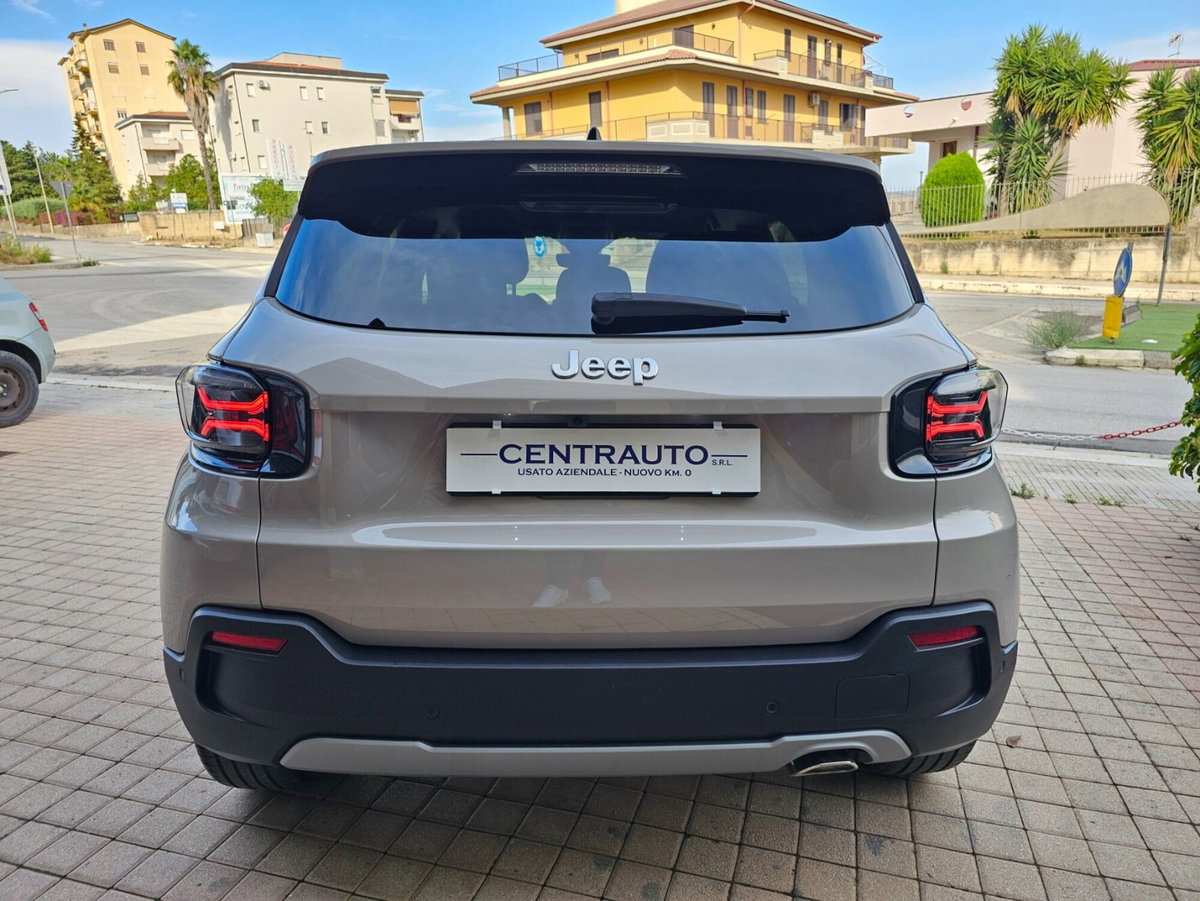 Jeep Avenger 1.2 turbo Summit fwd 100cv (5)