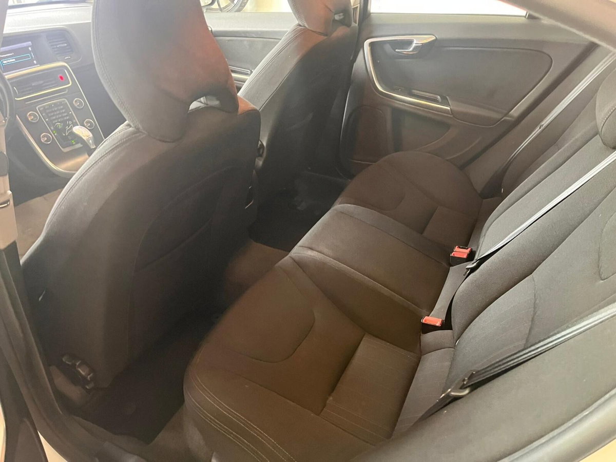 Volvo S60 D3 Geartronic Kinetic (12)