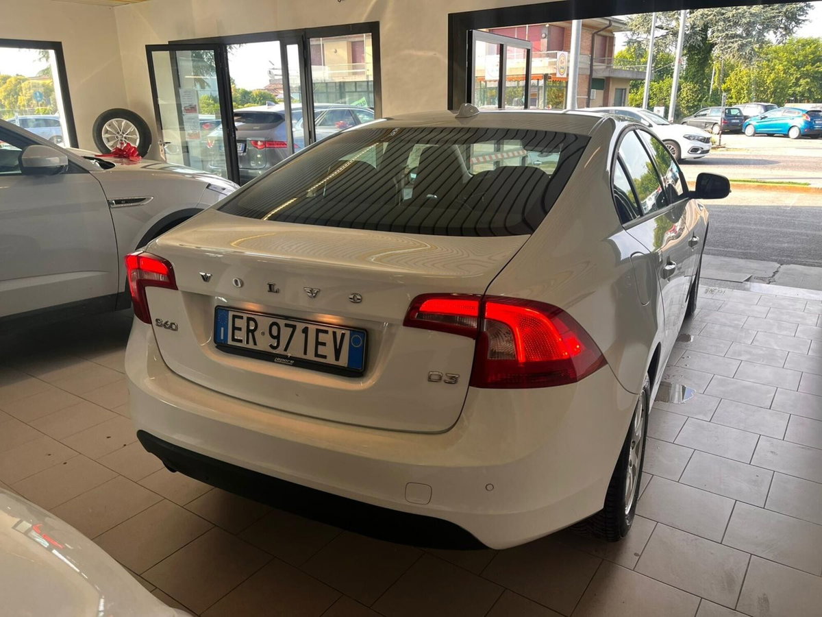 Volvo S60 D3 Geartronic Kinetic (5)