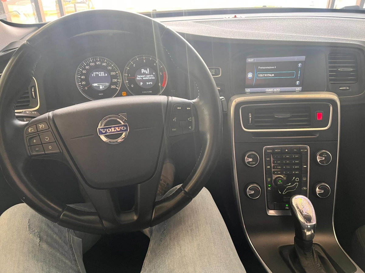 Volvo S60 D3 Geartronic Kinetic (7)