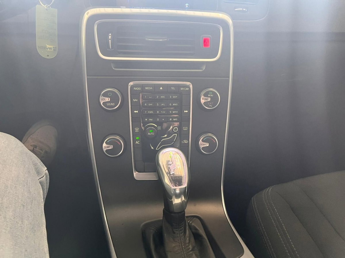 Volvo S60 D3 Geartronic Kinetic (8)