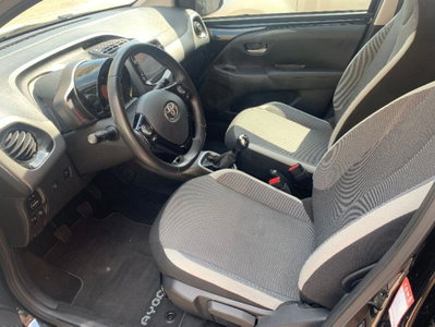 Toyota Aygo Connect 1.0 VVT-i 72 CV 5 porte x-music MMT (10)