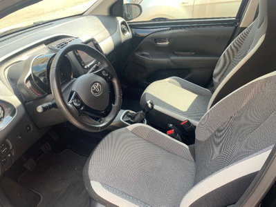 Toyota Aygo Connect 1.0 VVT-i 72 CV 5 porte x-music MMT (8)