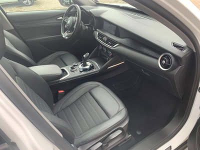 Alfa Romeo Stelvio Stelvio 2.2 Turbodiesel 190 CV AT8 RWD Executive (10)